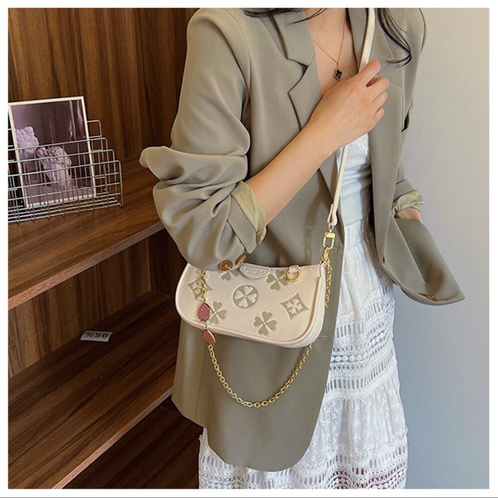 Cream Designer Shoulder Crossbody Bag - Picture 4 of 5